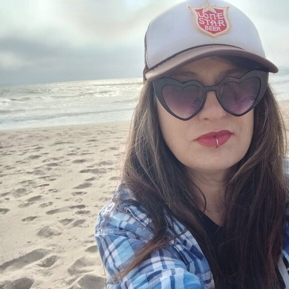 Meet your Posher, MissMissy - Picture 1 of 1